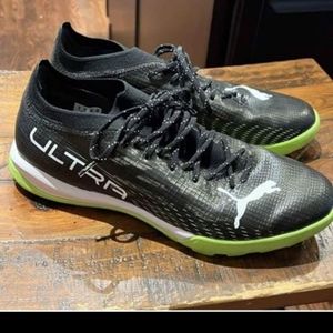 Puma Ultra soccer shoes